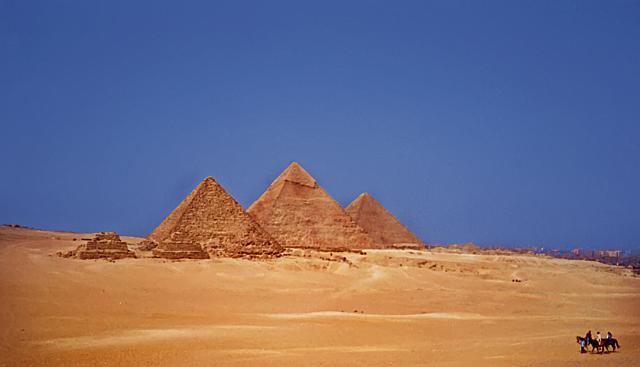 pyr2.tif - Pyramids, Giza Egypt
